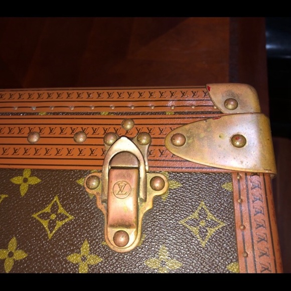 Vintage Louis Vuitton trunk! - Picture 3 of 8